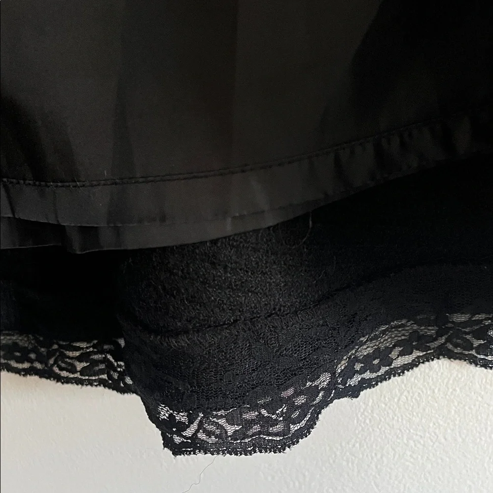 RW&CO. Elegant Black Pencil Skirt - Picture 4 of 4